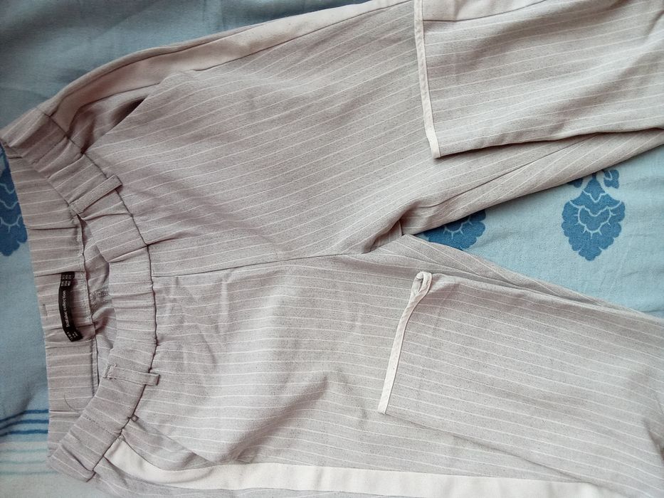 Кожени и елегантни дамски панталони