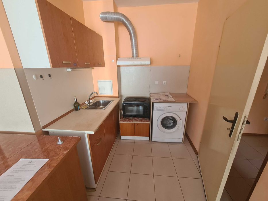 Дава се под наем Двустаен апартамент в Бургас, Меден рудник - зона А - 73 кв.м за 153 € - Снимка #4