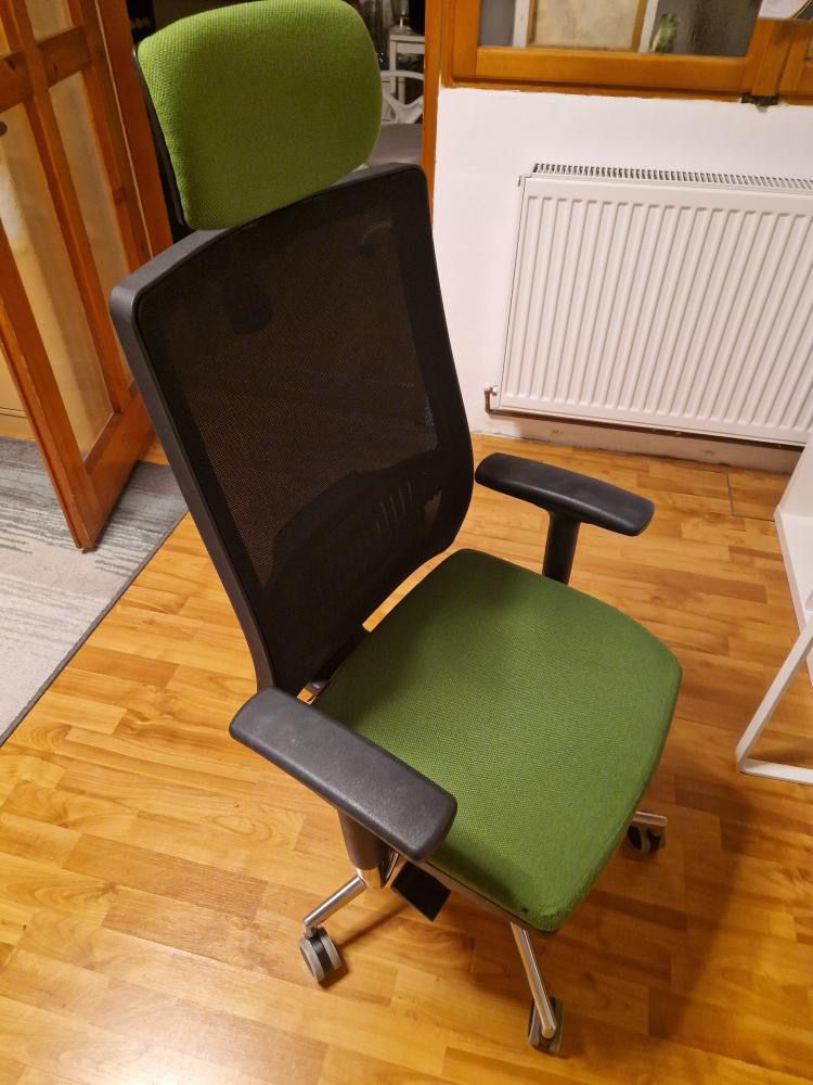 Scaun de birou,  ergonomic, stare buna