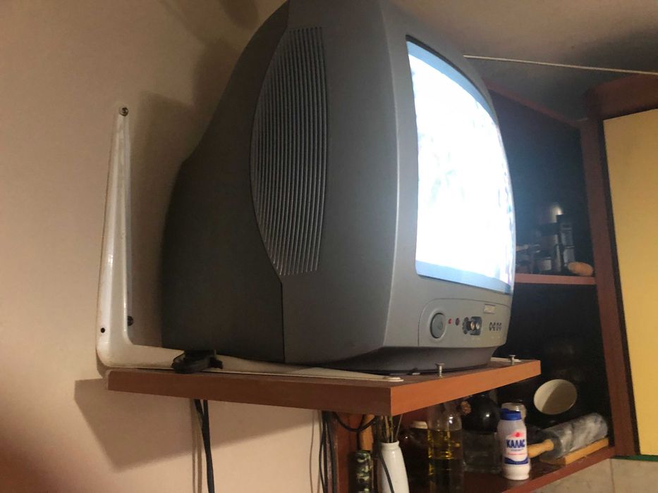 телевизор PFILIPS