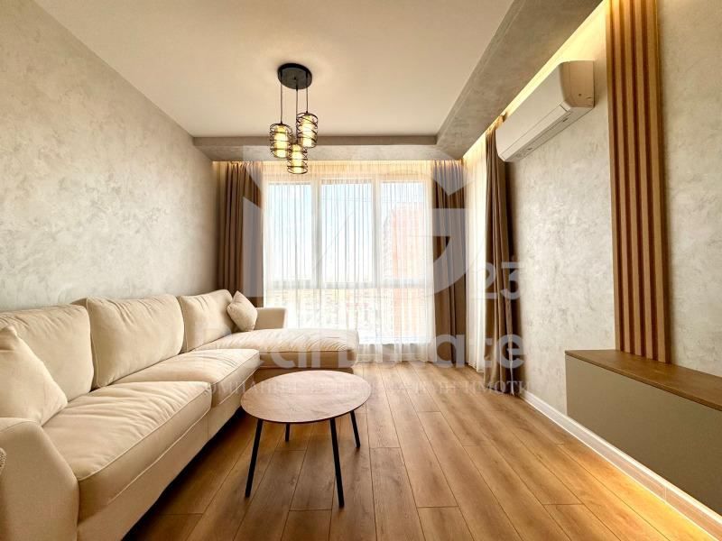 Продава се Двустаен апартамент в Пловдив, Кършияка - 74 кв.м за 1865 €/кв.м - Снимка #1