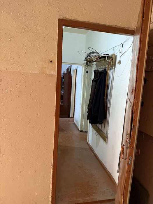 Продам срочно квартиру из 3х комнат.