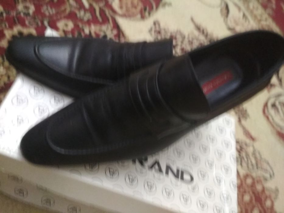 Мужские туфли 39,40,41 разм натуральная кожа. Новые