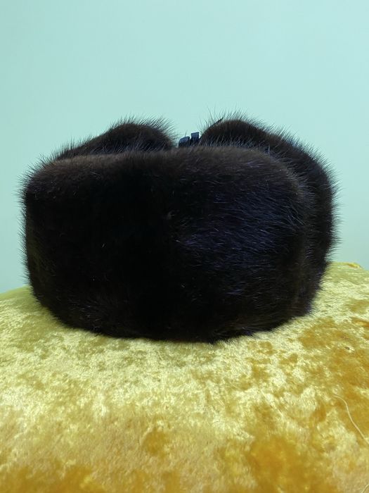 Бош кийим норка холати жуда яхши почти кийилмаган россиядан келтирилга