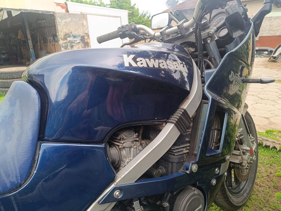 Kawasaki GPZ 600 R