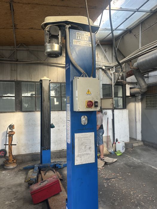 Elvatator space 3200kg stare foarte buna