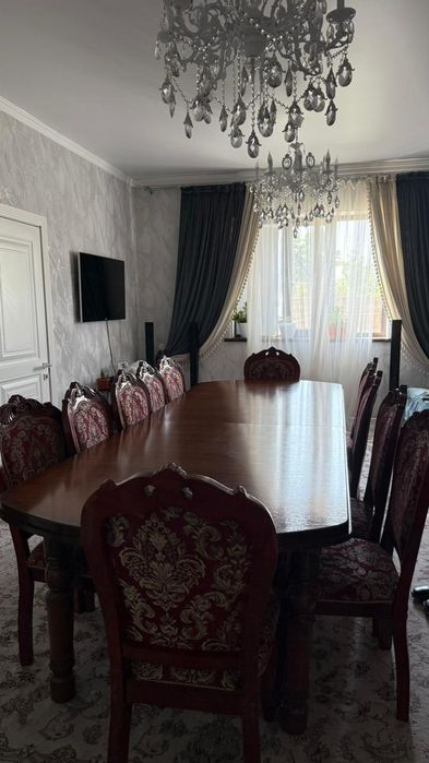 Стол стулья  состояние хорошее 12 стульчик