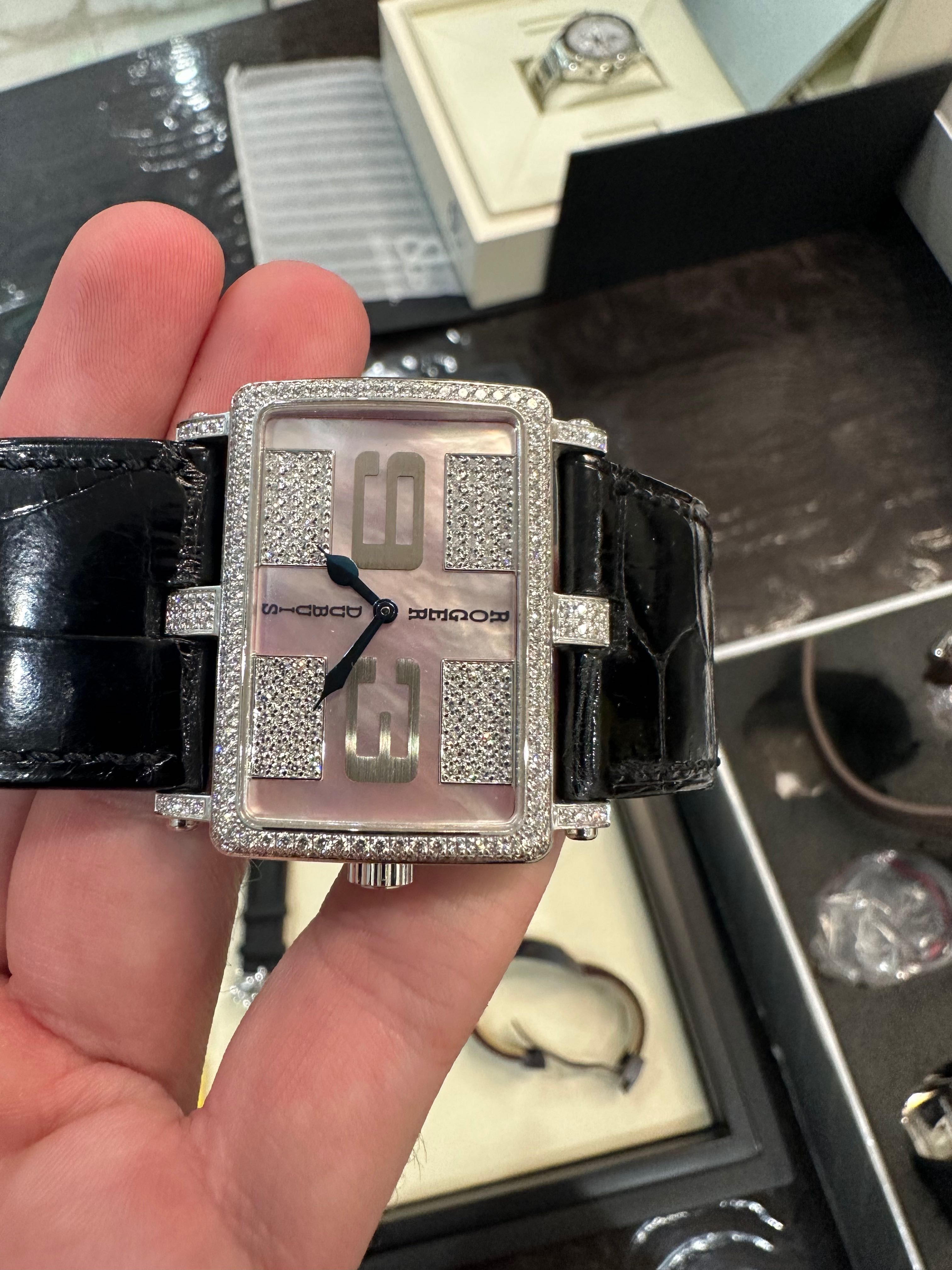 Roger dubuis дамски часовник