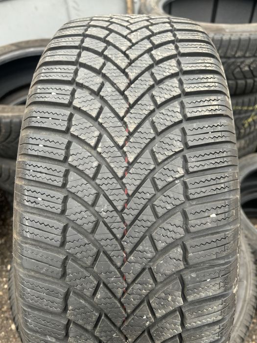 235/50/19Bridgestone 4бр 20-23