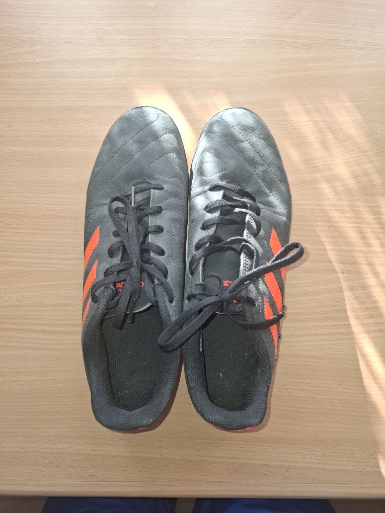 Adidas X pentru sintetic 44 O SINGURA PURTARE