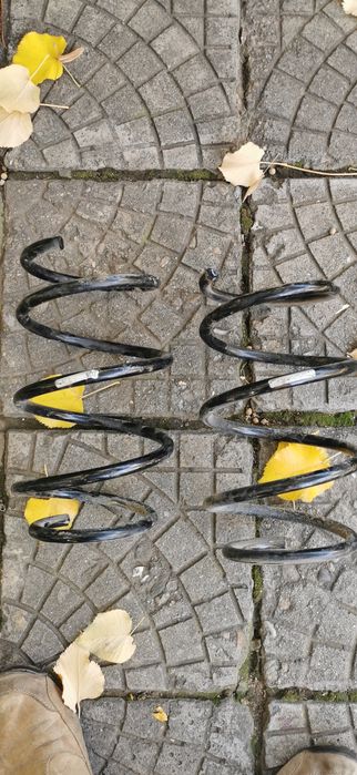 Продавам предни пружини за бмв е 46 sаchs