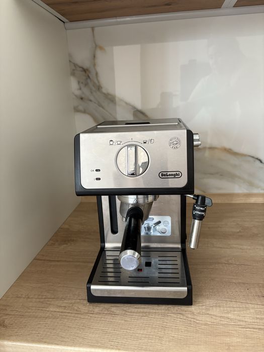 Кофемашина Delonghi