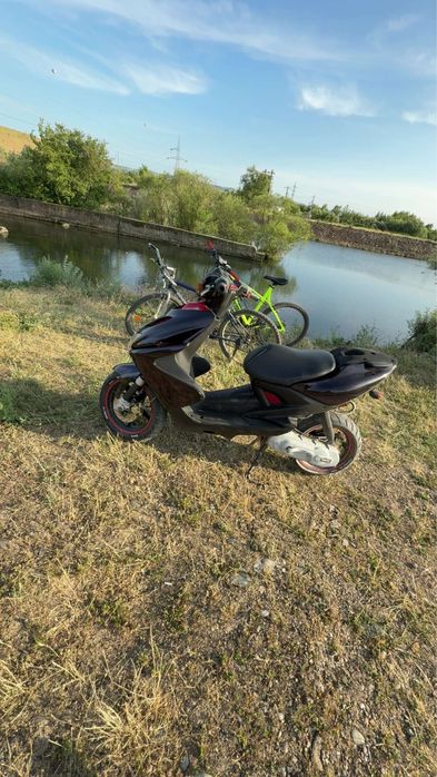 Scuter Yamaha aerox