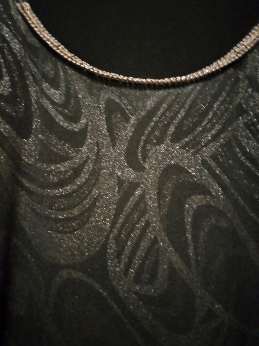 Женское платье с жакетом продается