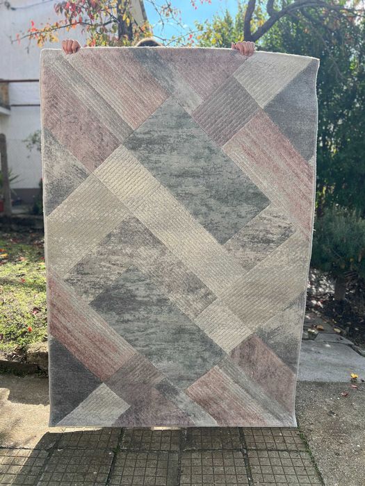 Дебел килим 133см х 195см