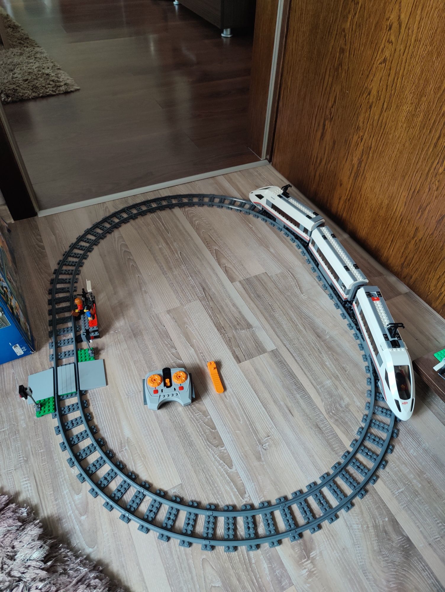 LEGO City 60051 - High-speed Passenger Train