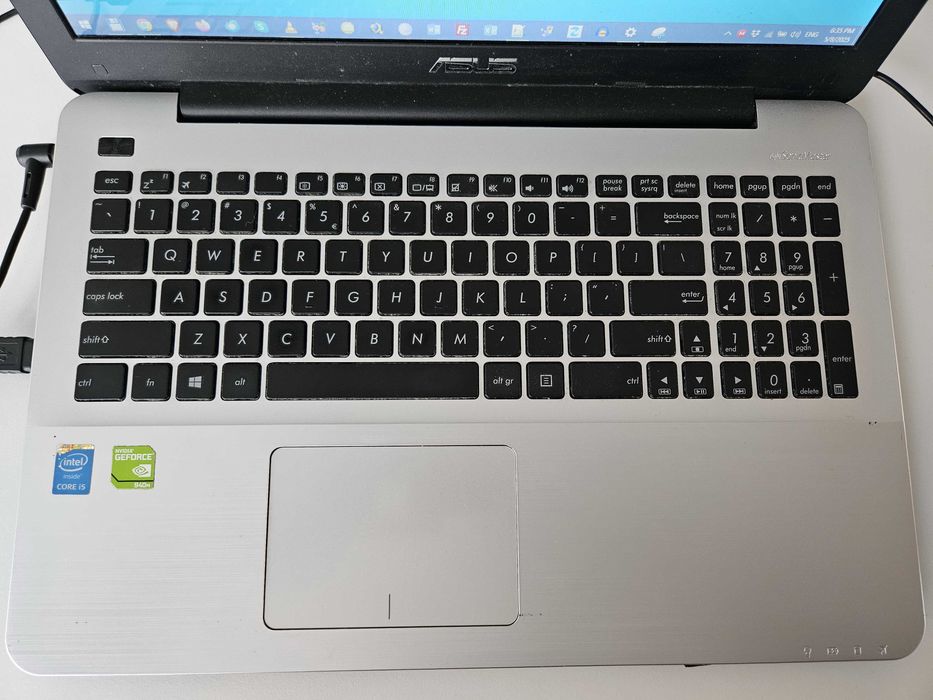 Laptop + Rucsac, 8Gb RAM, SSD 256 GB + 1TB HDD