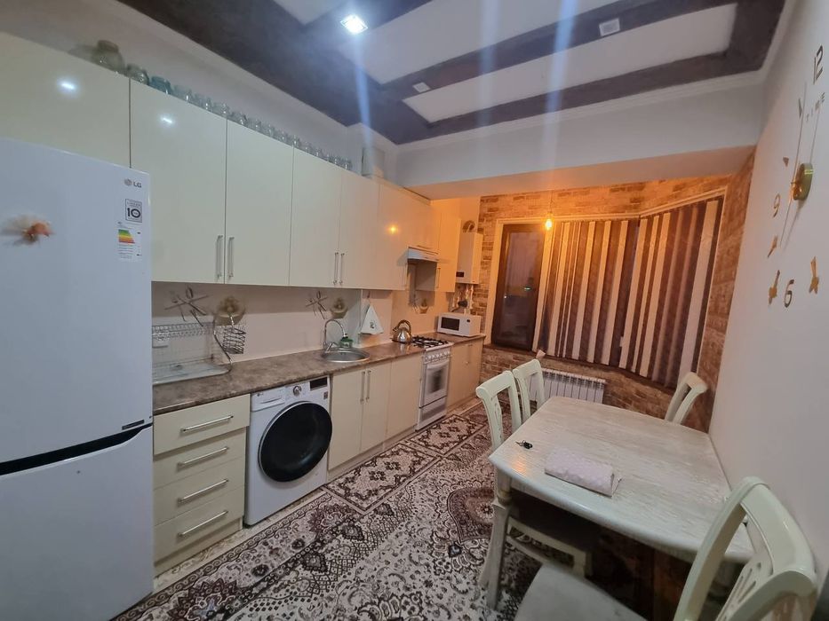 Maksim Gorkiy metrosi yaqinida kvartira it park yaqin