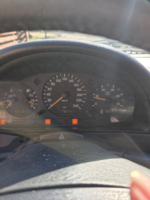 Dezmembrez Mercedes ML 270