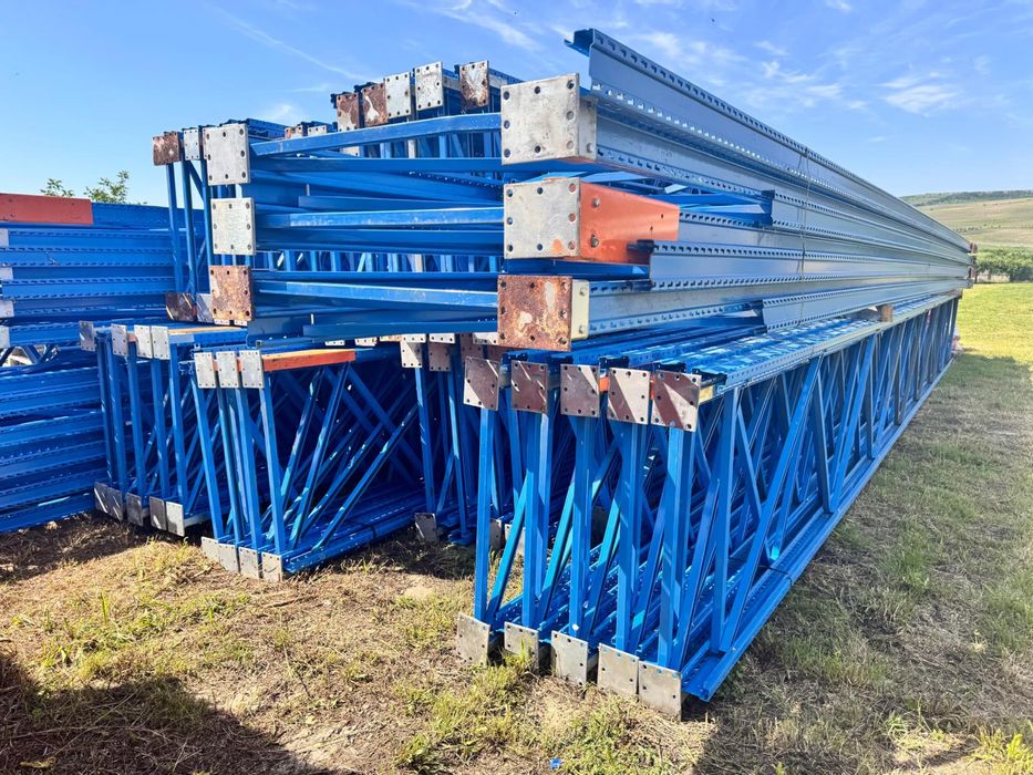 Rafturi metalice pentru paleti