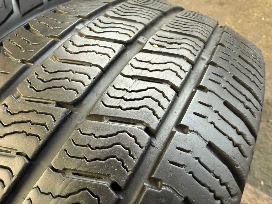 2x Anvelope iarna 215/65 R16C -  Barum Sovanis 3