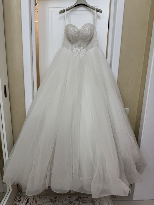 Свадебное платье б/у