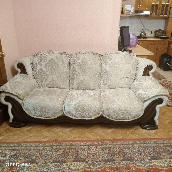 Продам срочно диван раскладной