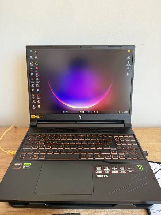 Laptop Gaming Acer Nitro V 16 Ryzen 7 8845hs RTX 4060