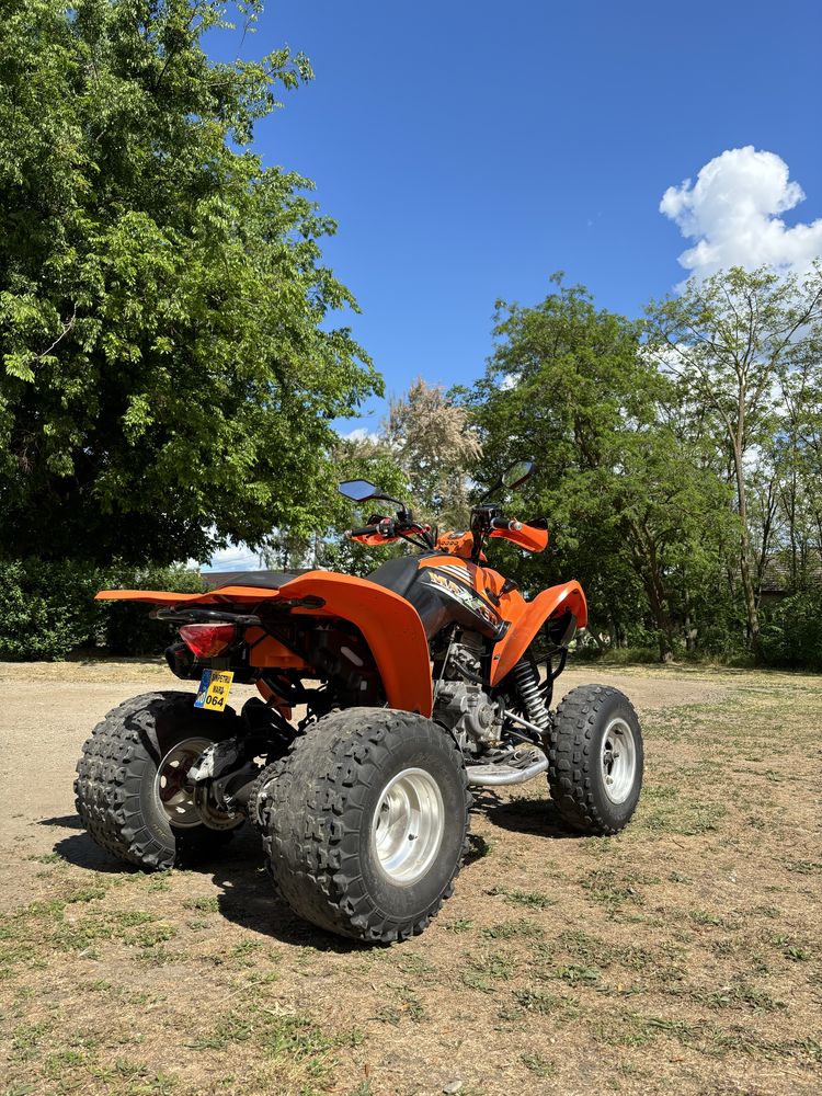 Vand atv kymco 300cc!