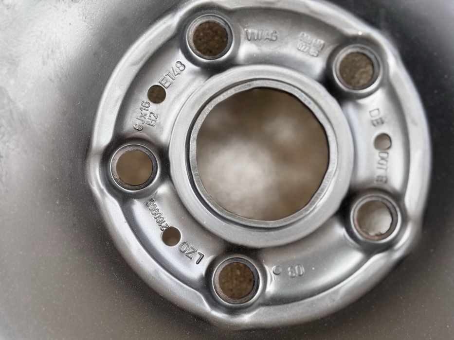 2бр железни VW Audi Skoda Seat 16цола