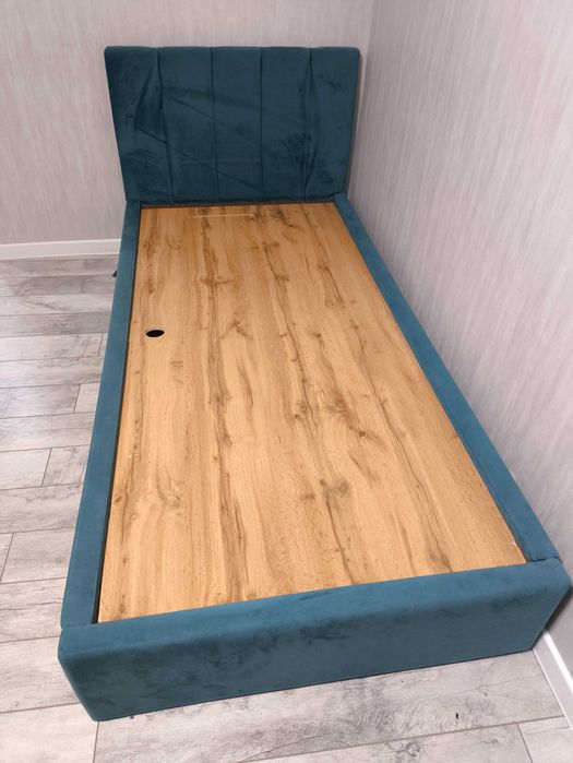 Кровать односпальная 90*200