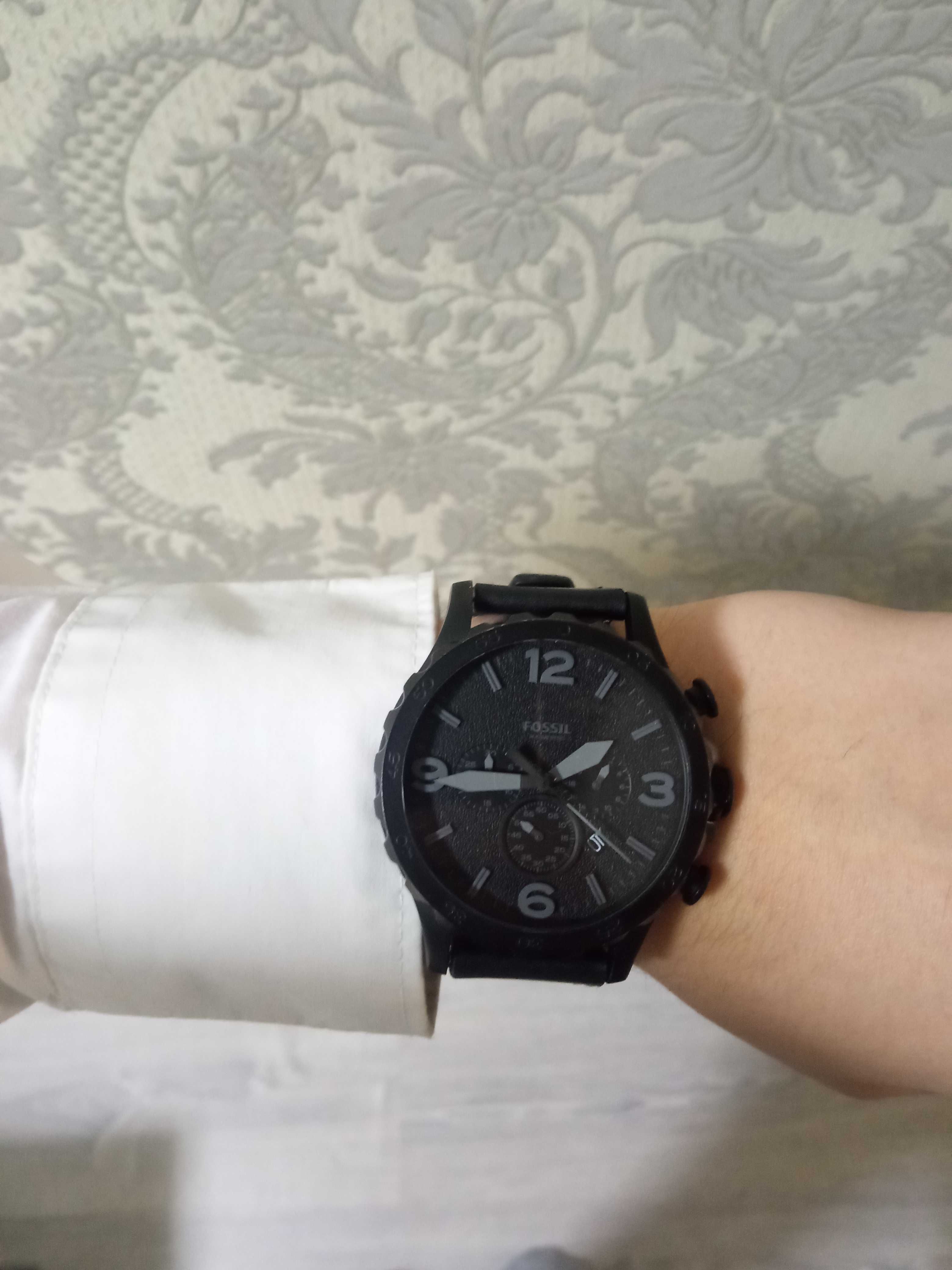 Часы FOSSIL JR1401 кварцевые