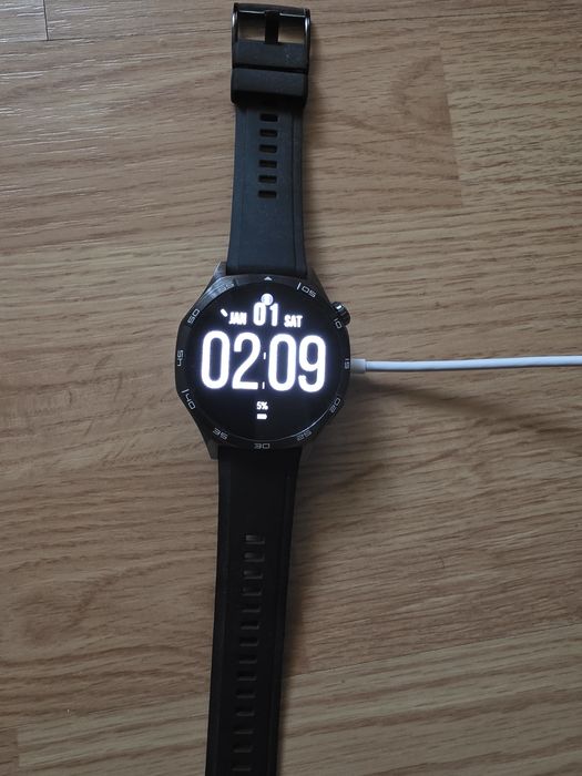 Huawei Gt 5 nou 400 lei
