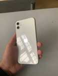 Ayfon11 64 gb.