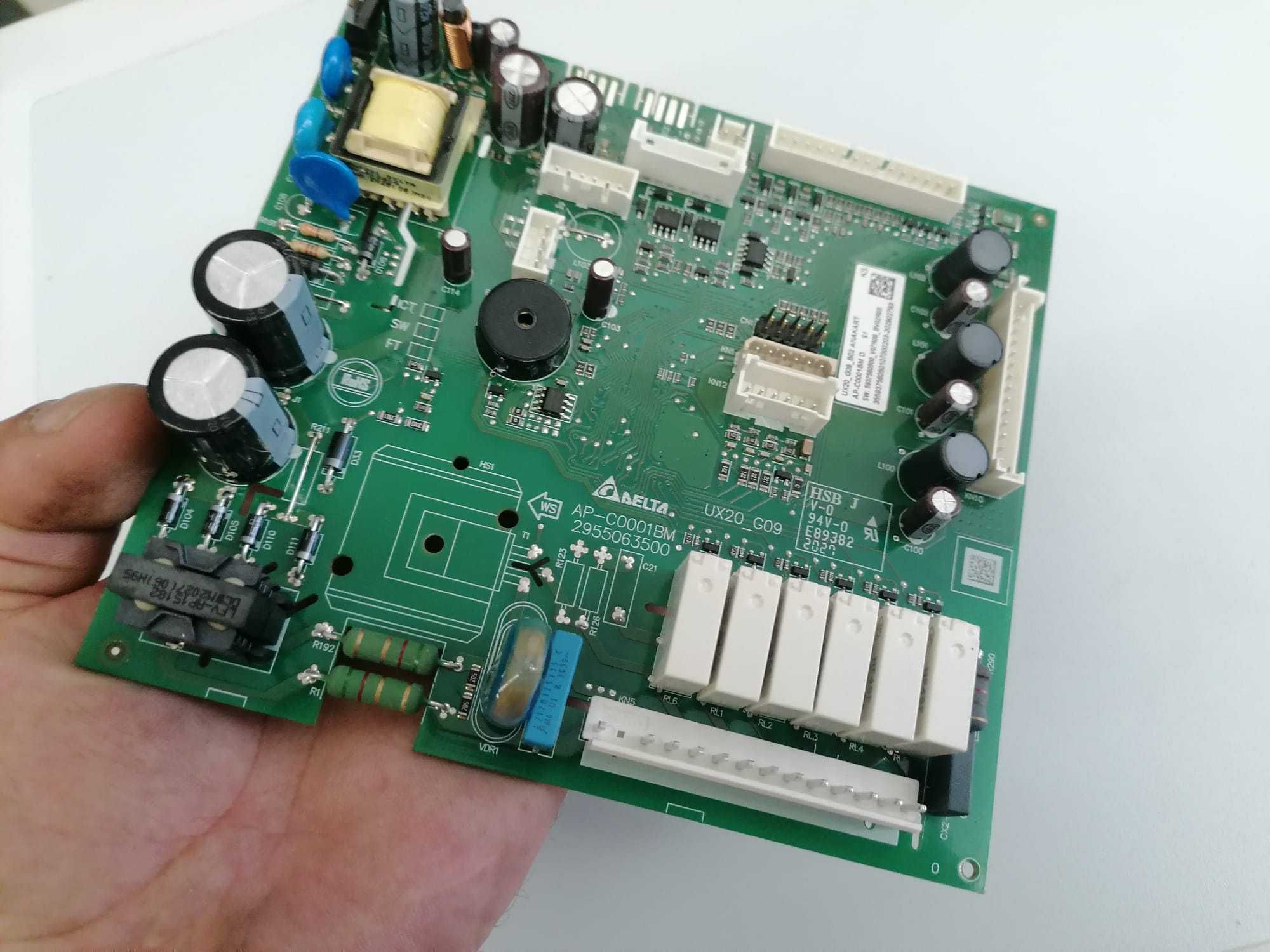 Placa electronica combina frig Beko RCNA106 , 5937560501  cod / C152