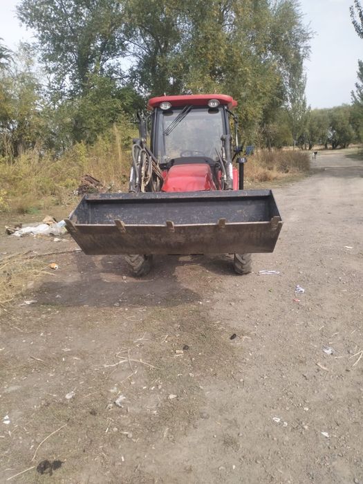 Продаётся Трактор