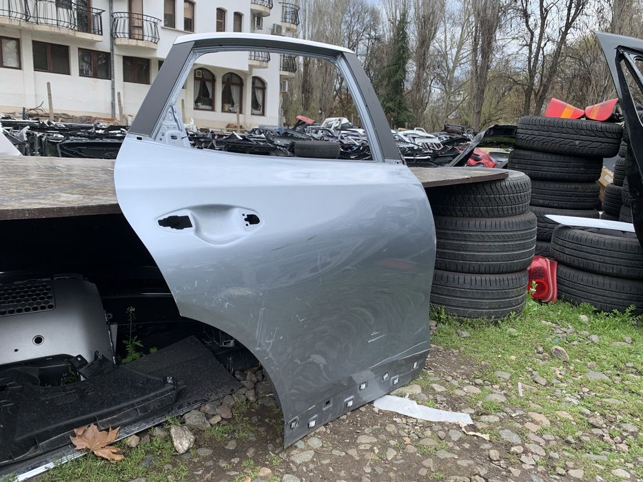 Врата Kia X-CEED