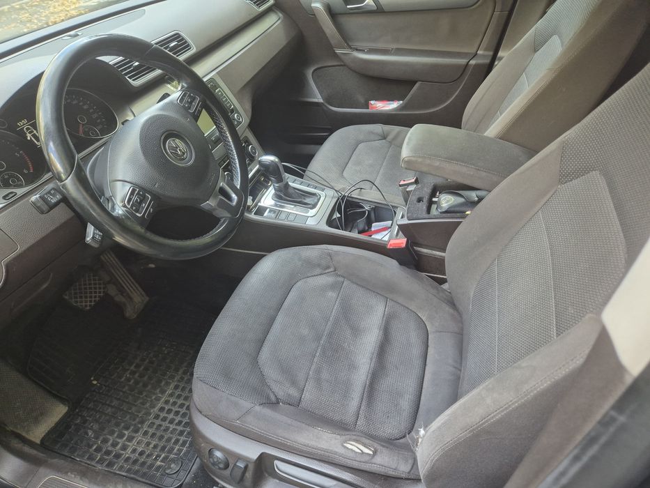 Volkswagen Passat B7 2.0 TDI 140 cp 2011