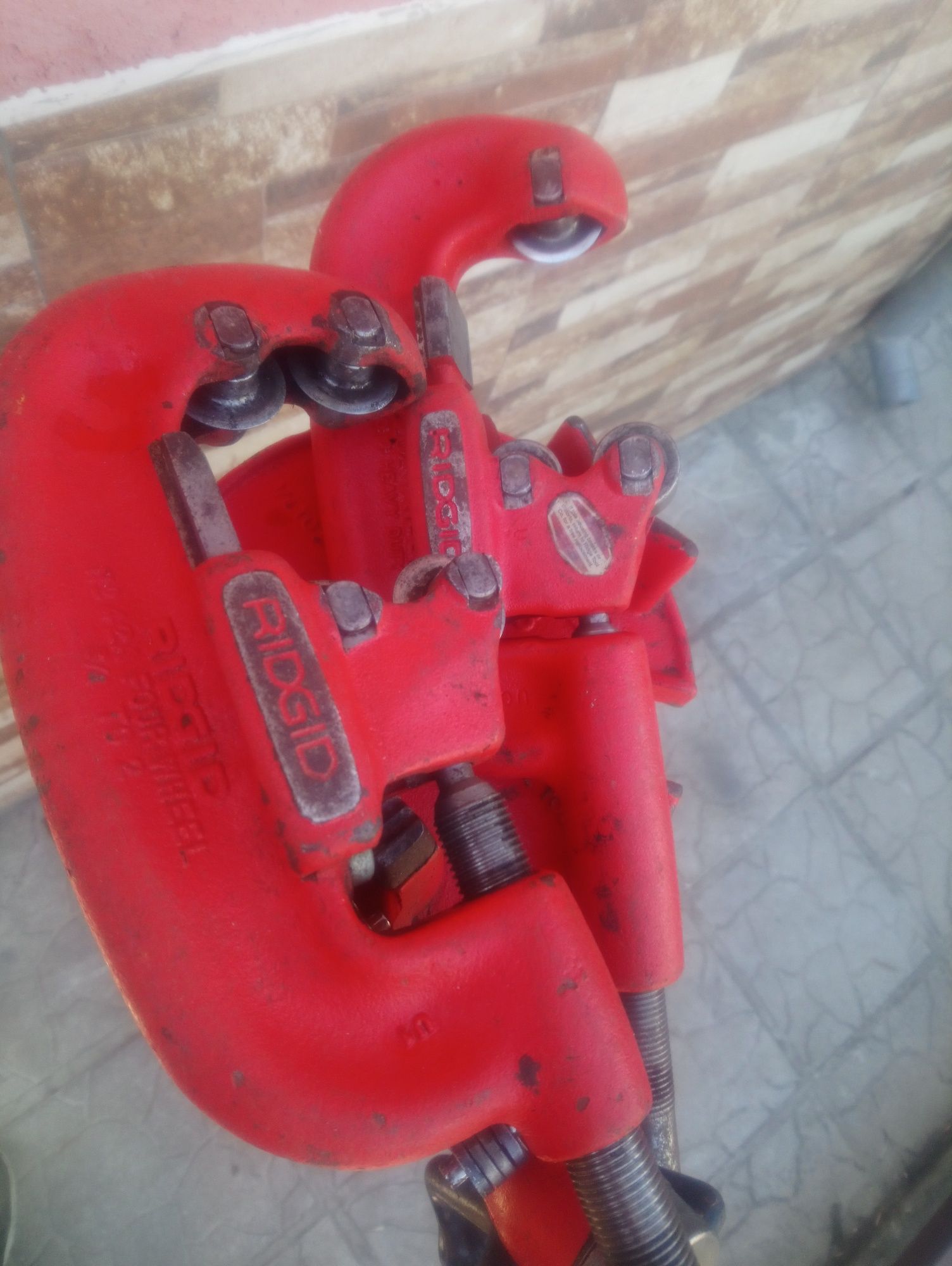 Ridgid 42A Висококачествена 4колесна тръборезачка 3/4"-2"