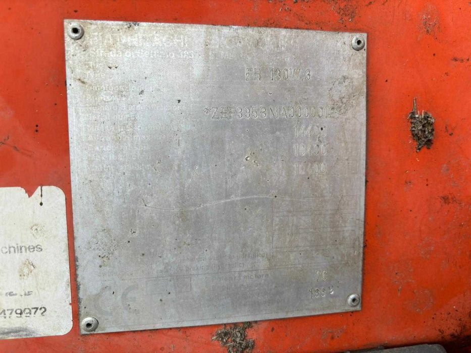 Dezmembrez excavator pe roti Fiat Hitachi FH 130W.3