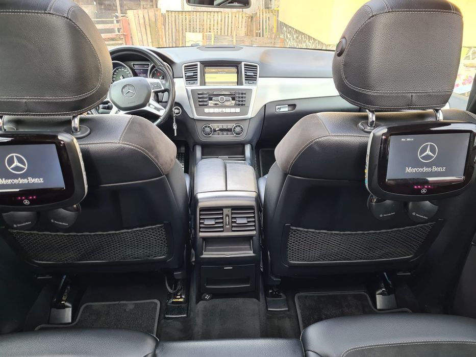 Mercedes ML350 an fabricatie 2012 motor 3.0Diesel 258CP Pachet AMG