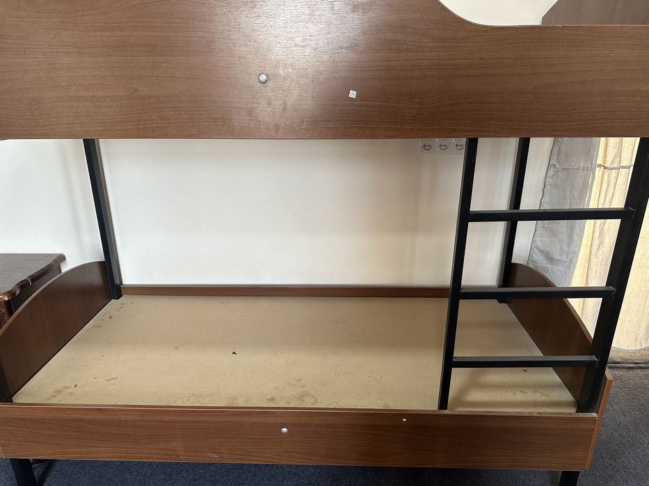 Kattalar uchun 2 qavatli krovatlar