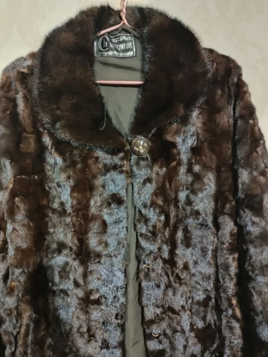 Продается норковая шуба, размер 50-52