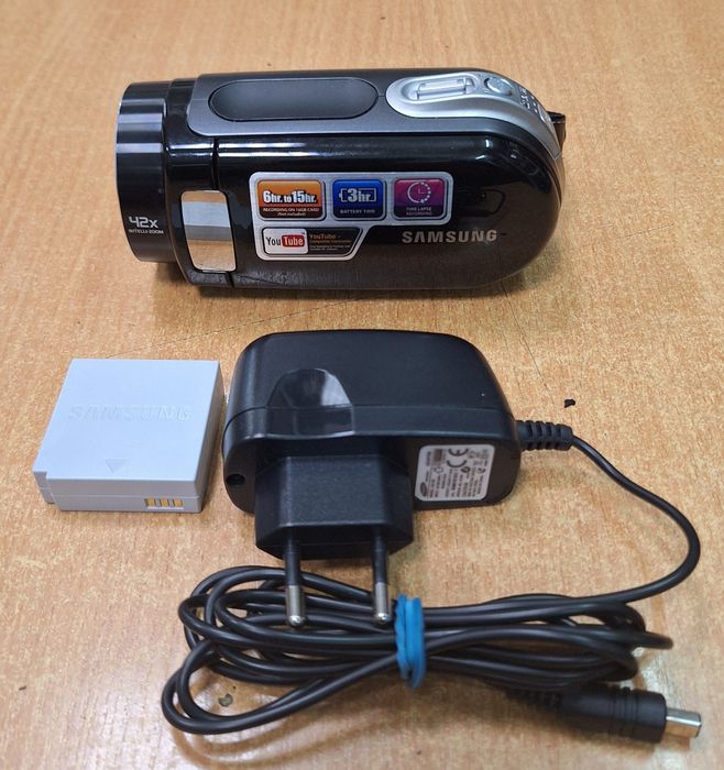 Samsung SMX-F30BP(камера,запись на SD карту,как новая,атмосфер.видео)