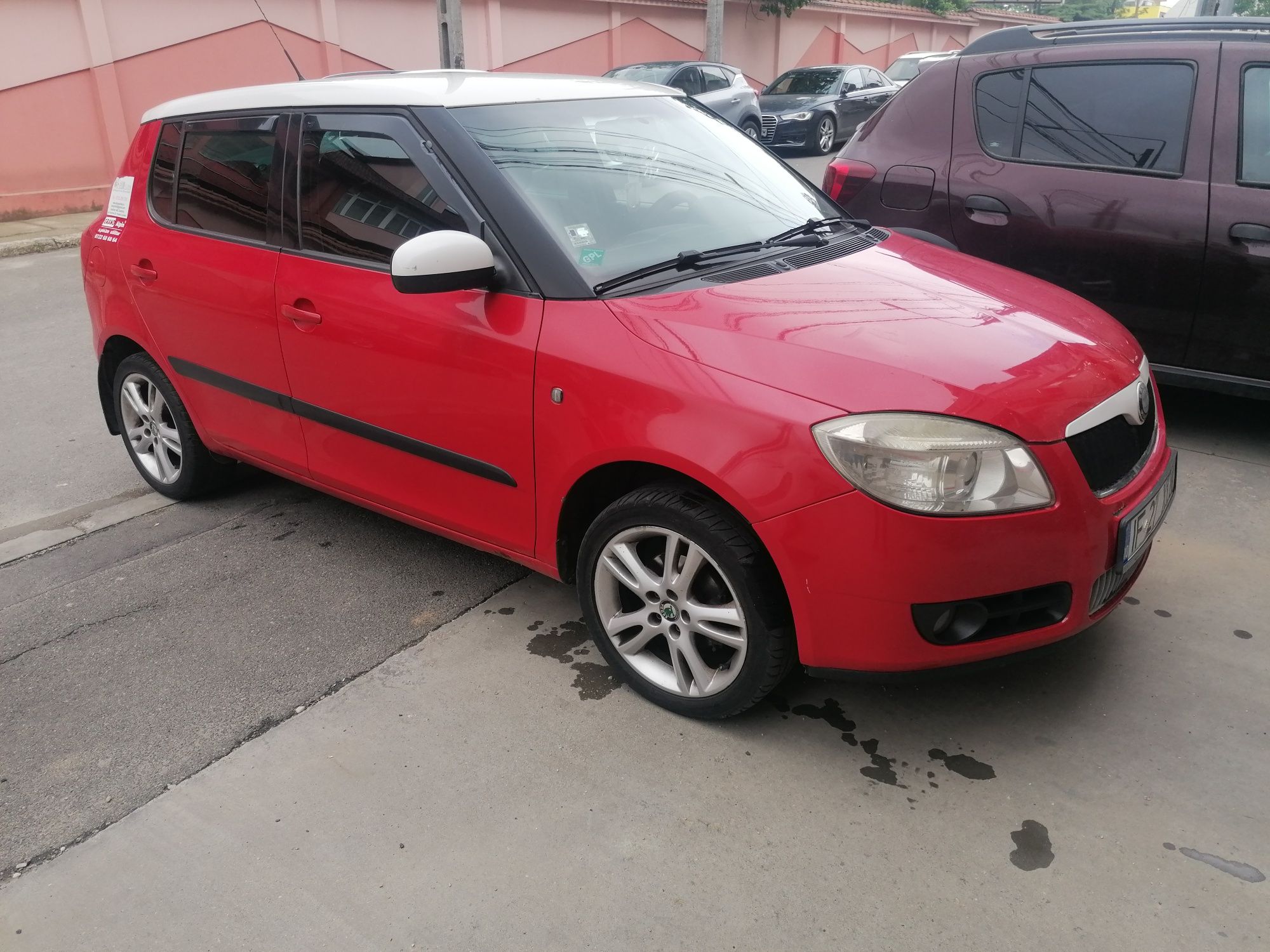 Vând Skoda Fabia