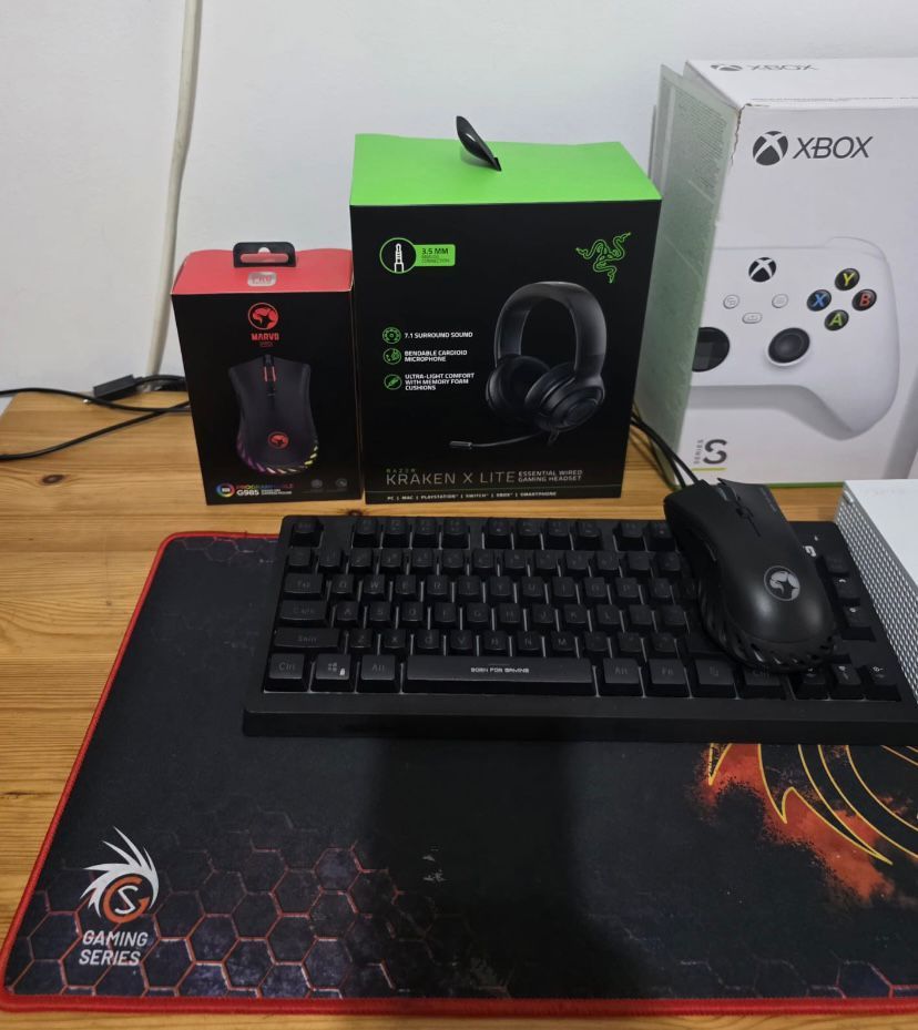 Vand Xbox Series S cu sau fara accesori