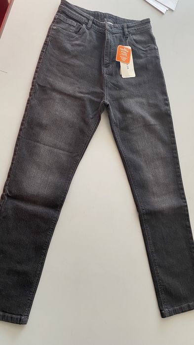 Vand blugi , noi , gri marimea 153-158