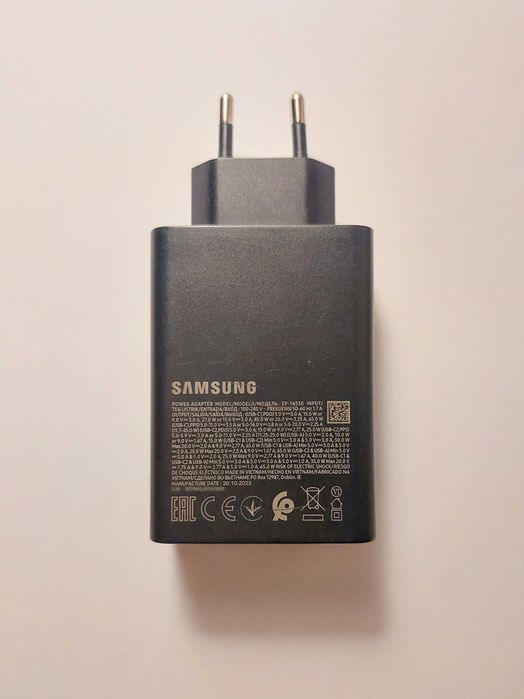 Încărcător Original Samsung 65W Trio (3 Porturi)