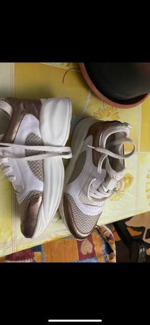 Sneakersi din piele Musette