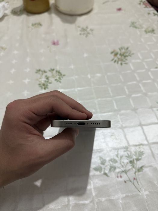 iPhone 15 pro 256gb Natural Titanium 85 yomkost